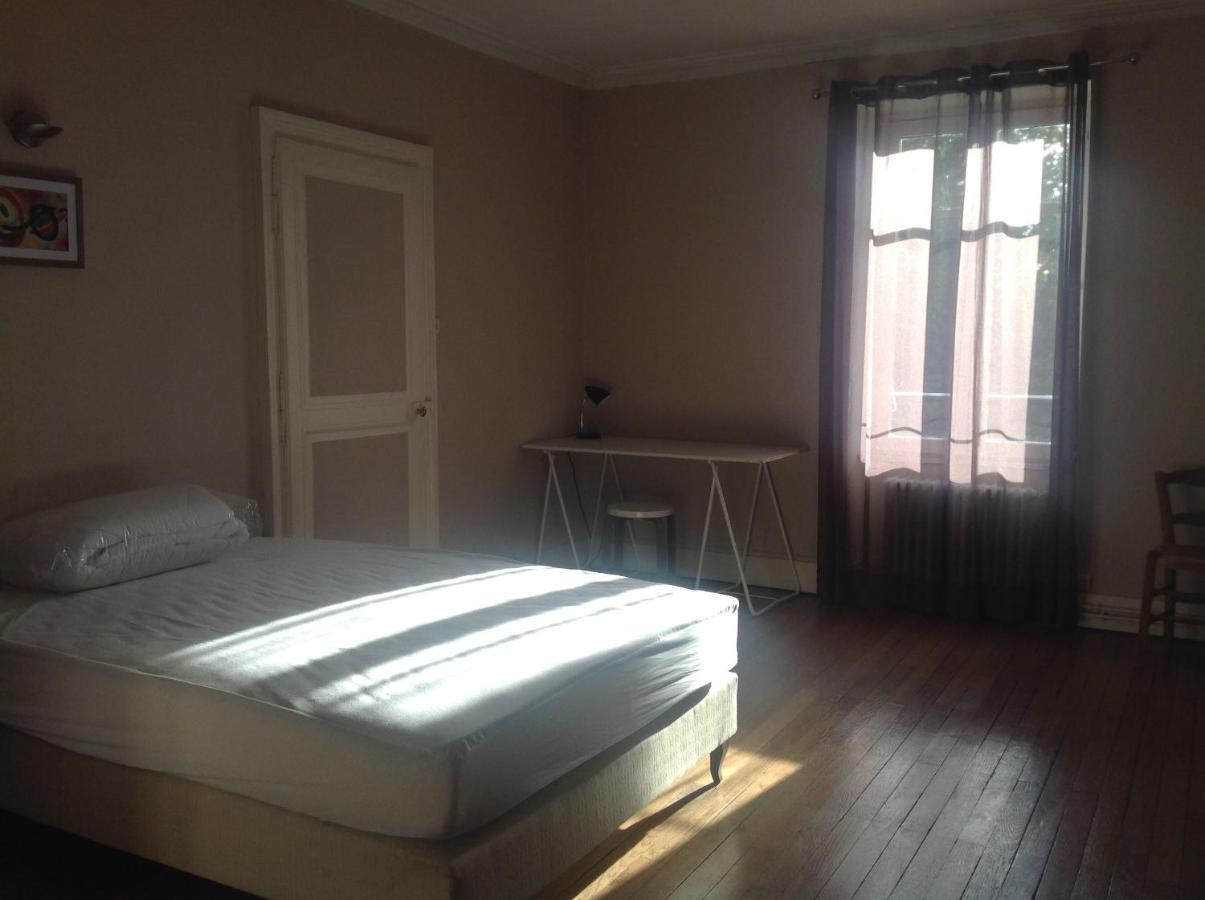 Appartement En Centre Ville Nevers Exterior photo